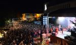Scena Spectacole cu acoperis in 2 ape